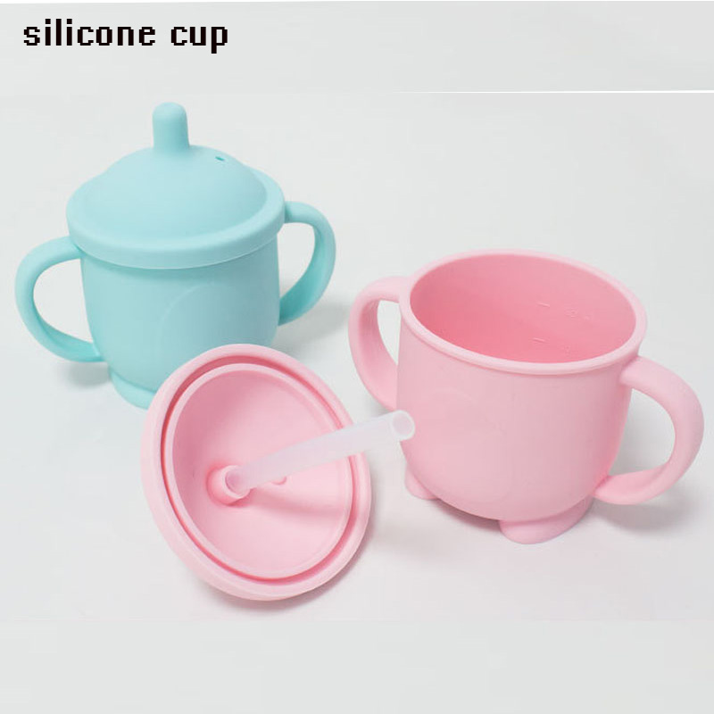 tasses d'entraînement intelligentes en silicone pour les tout-petits