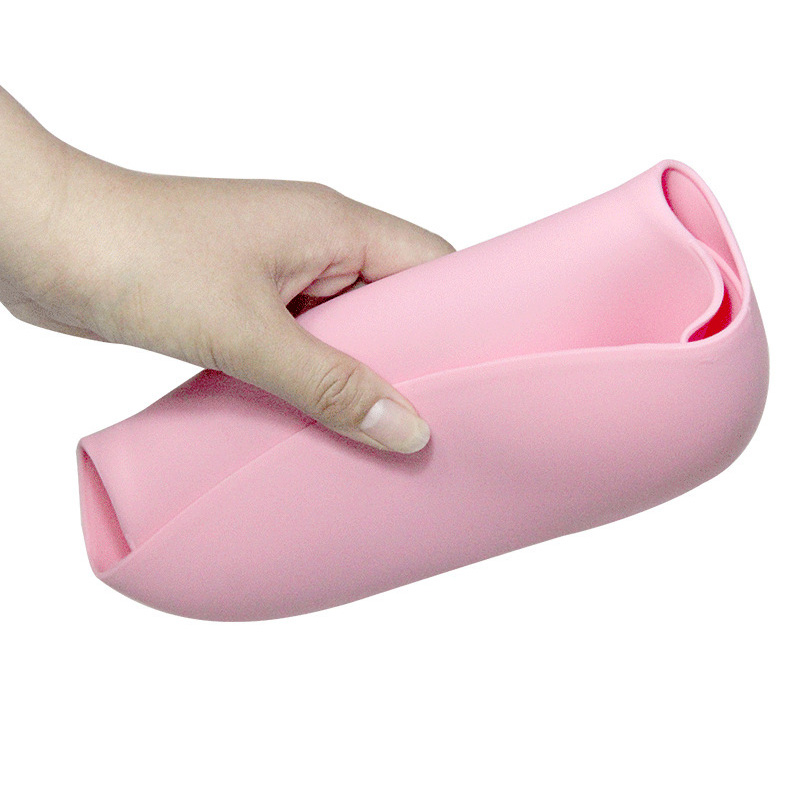 Bavoirs en silicone souple à grande poche