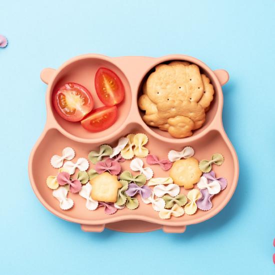 Assiette à ventouse divisée en silicone pour enfants avec couvercle