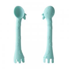Cuillère d'entraînement en silicone souple pour bébé